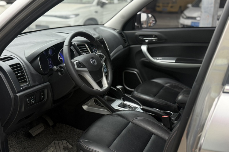 长安CS35 2016款 1.6L 自动豪华型 国V局部细节19