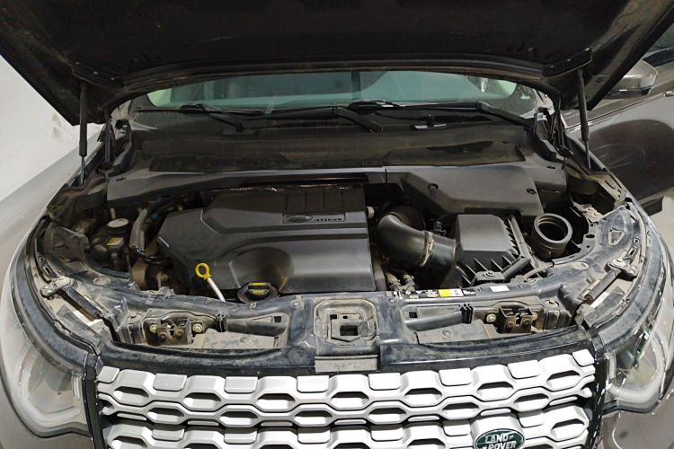 路虎 发现运动版 2022款 249PS 大都会版 5座机舱底盘24