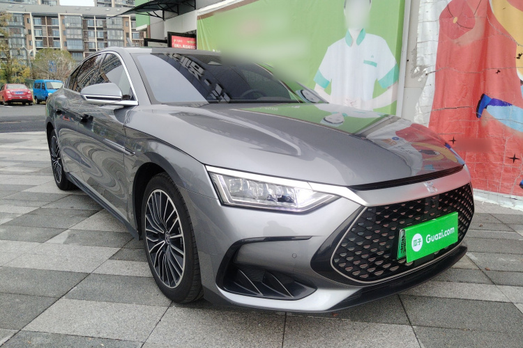 比亚迪 汉 2023款 DM-i 冠军版 121KM 尊享型车身外观3