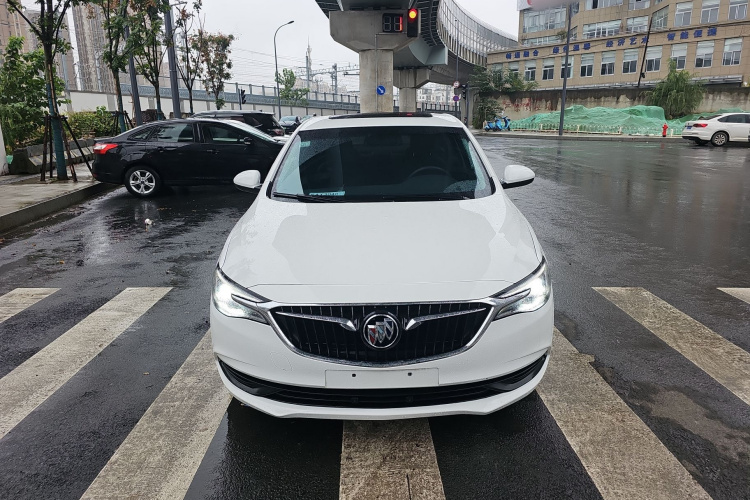 别克 英朗 2021款 改款 1.3T 自动轻混动精英型车身外观2