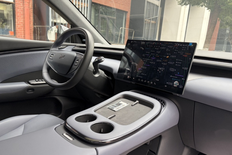 小鹏G7 2025款 702 超长续航 Max中控内饰7003