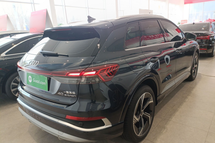 奥迪Q4 e-tron 2024款 40 e-tron 创境版车身外观7