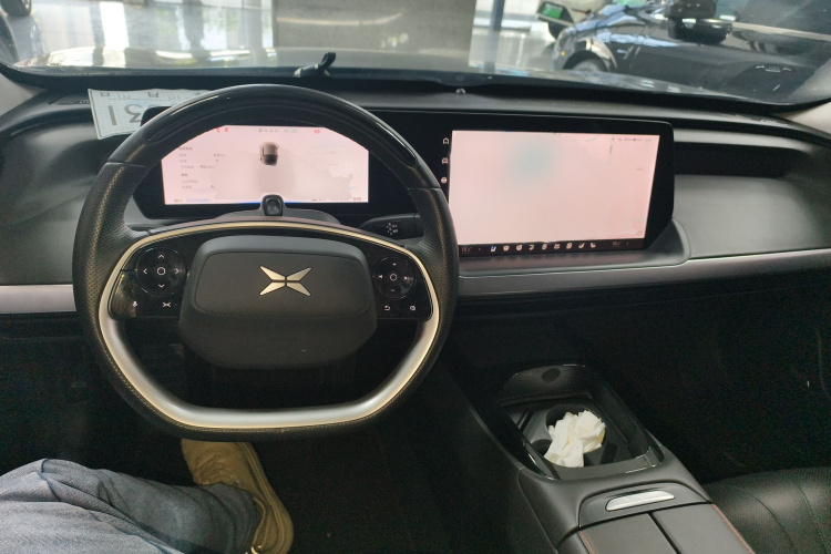 小鹏P7 2021款 480N中控内饰7002