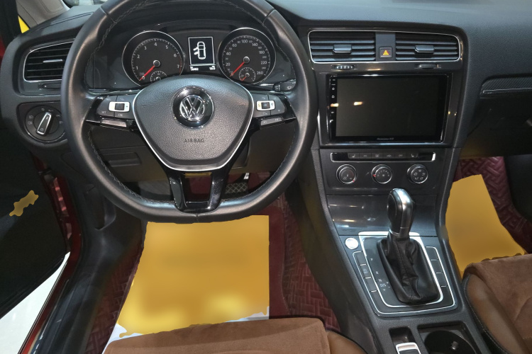 大众 高尔夫 2018款  230TSI 自动豪华型中控内饰13