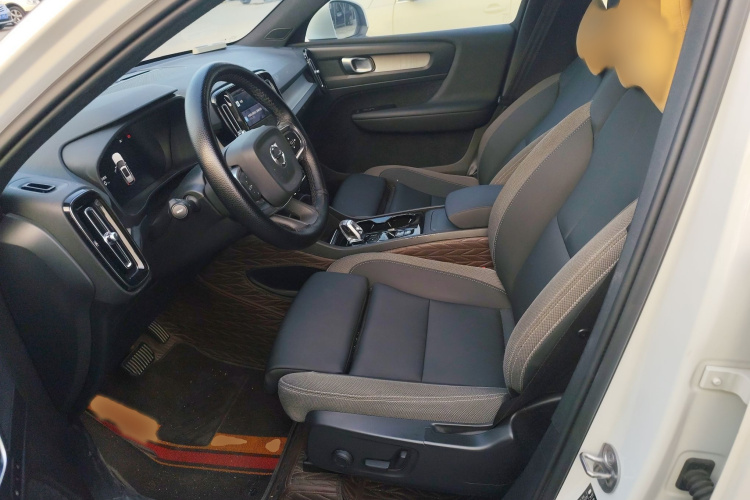 沃尔沃XC40 2023款 B3 智远豪华版局部细节19