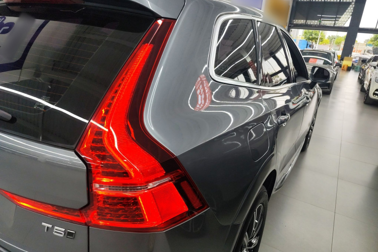 沃尔沃XC60 2021款 T5 四驱智远豪华版车身外观6006