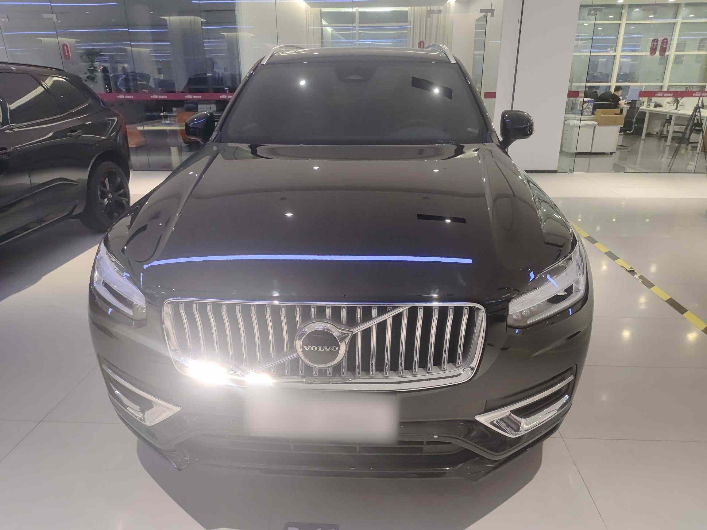 沃尔沃XC90 2024款 B6 智逸豪华版 7座(1)
