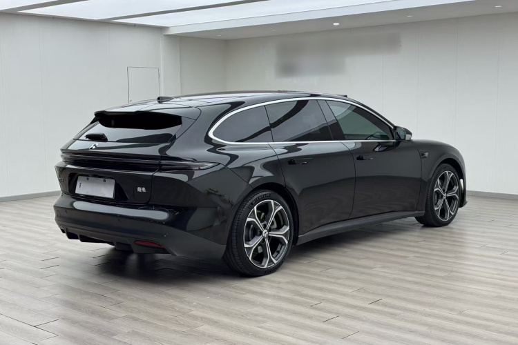 蔚来ET5T 2024款 75kWh Touring车身外观7