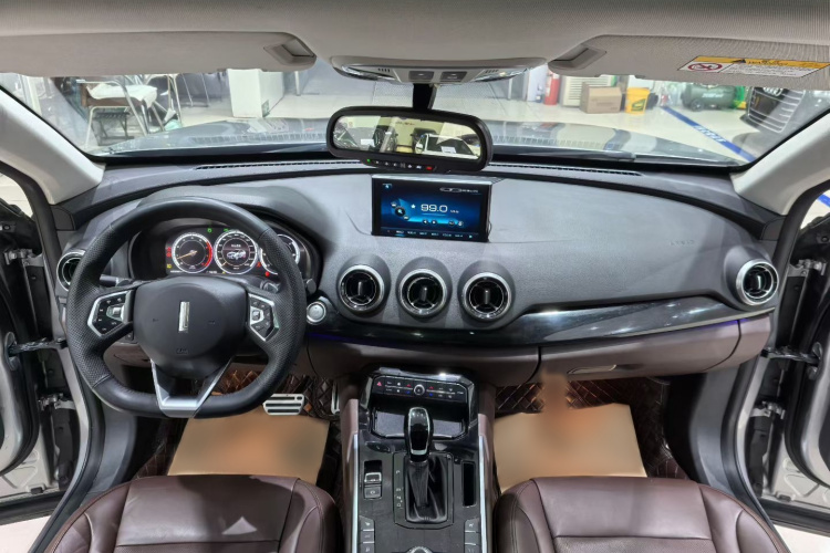 魏牌 VV7 2017款 2.0T 旗舰型中控内饰7001