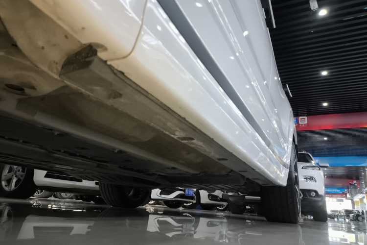 领克09 EM-P 2021款 2.0T PHEV Halo 六座局部细节9002