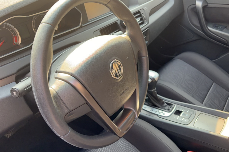 名爵 MG6 2014款 掀背 1.8L 自动驾值版局部细节13