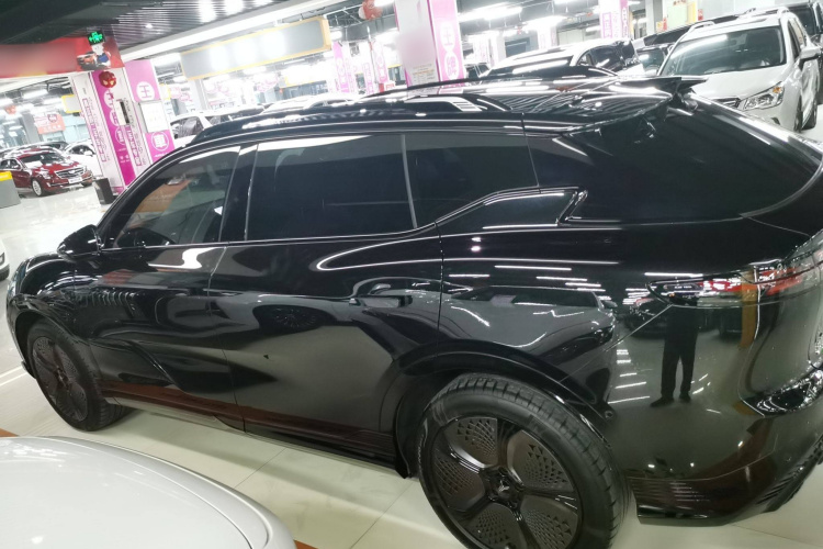 岚图汽车 岚图知音 2024款 四驱全球版车身外观6003