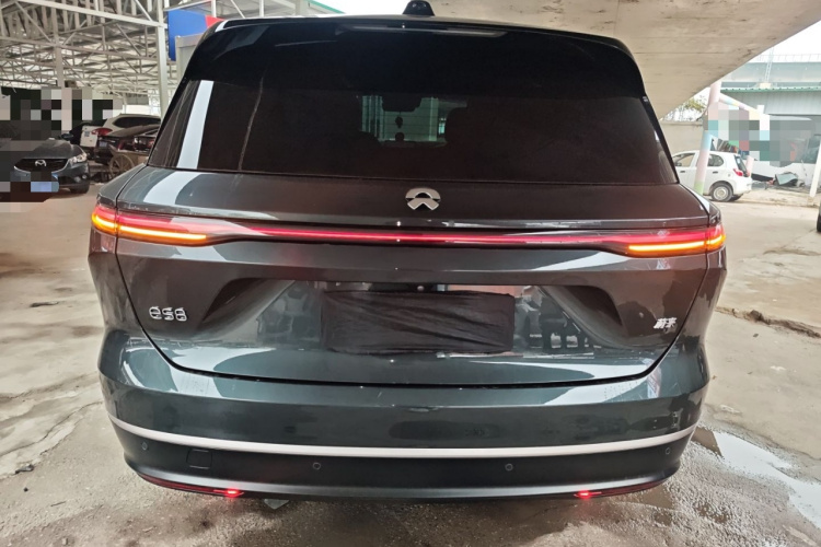 蔚来ES8 2023款 100kWh 签名版车身外观6