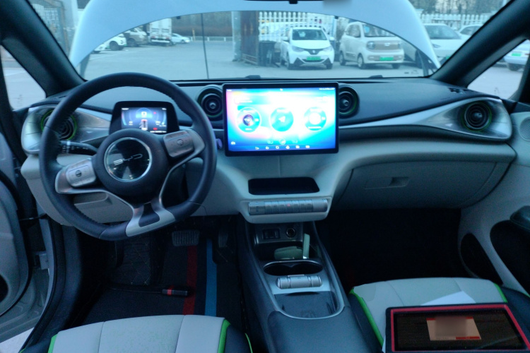 比亚迪 海豚 2021款 405km 时尚版中控内饰12