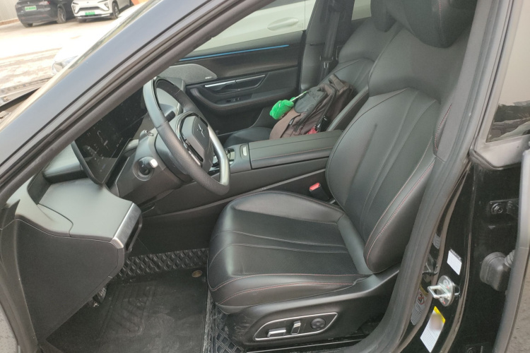 小鹏P7 2022款 562E性能版局部细节19