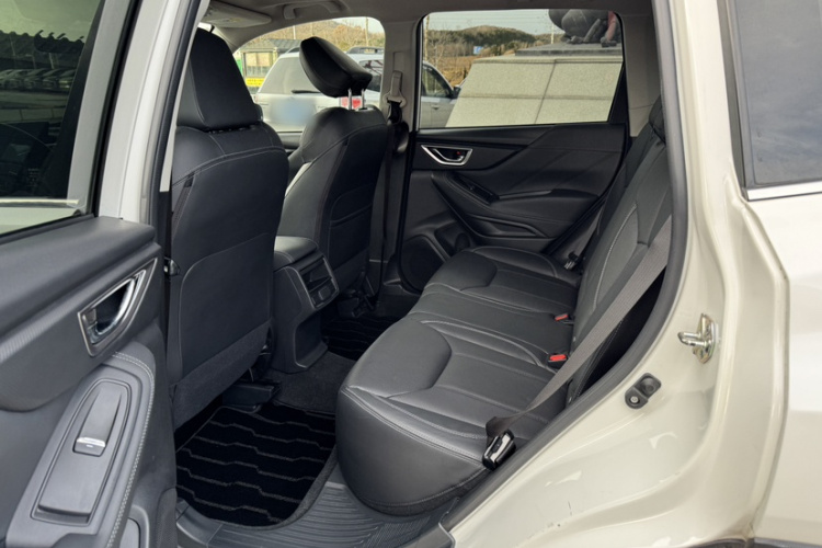 斯巴鲁 森林人 2019款 2.0i 豪华版EyeSight中控内饰7003