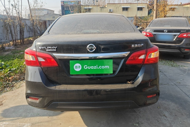 日产 轩逸 2024款 经典 1.6XE CVT舒适版车身外观6