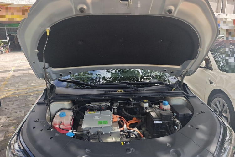 埃安 AION S Plus 2023款 80 科技版 三元锂局部细节24