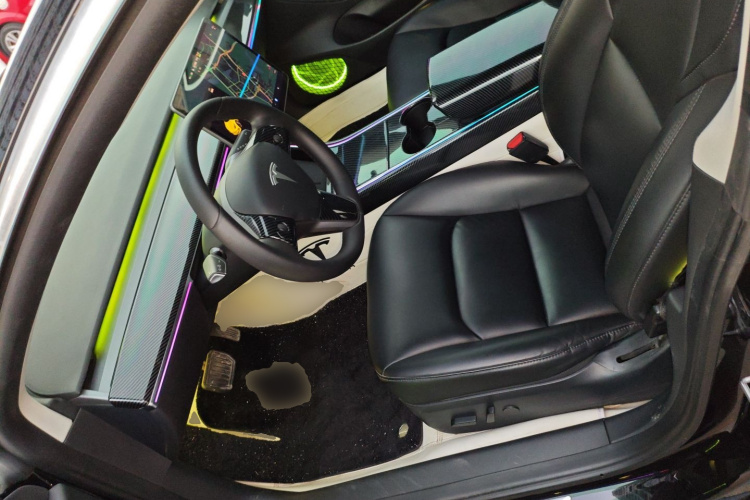 特斯拉 Model 3 2020款 改款 长续航后轮驱动版中控内饰19