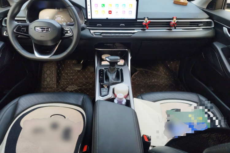 吉利汽车 帝豪 2023款 第4代冠军版 1.5L CVT尊贵型中控内饰12