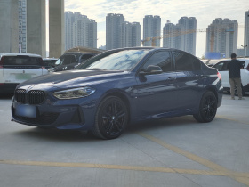 宝马1系 2022款 125i M运动曜夜版