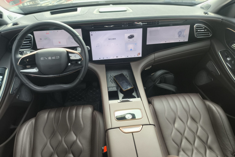 星途揽月 2023款 400T 四驱星尊版 6座中控内饰7002