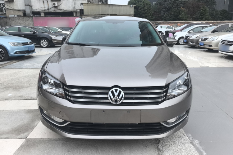 大众 帕萨特 2014款 1.8TSI DSG尊荣版车身外观2