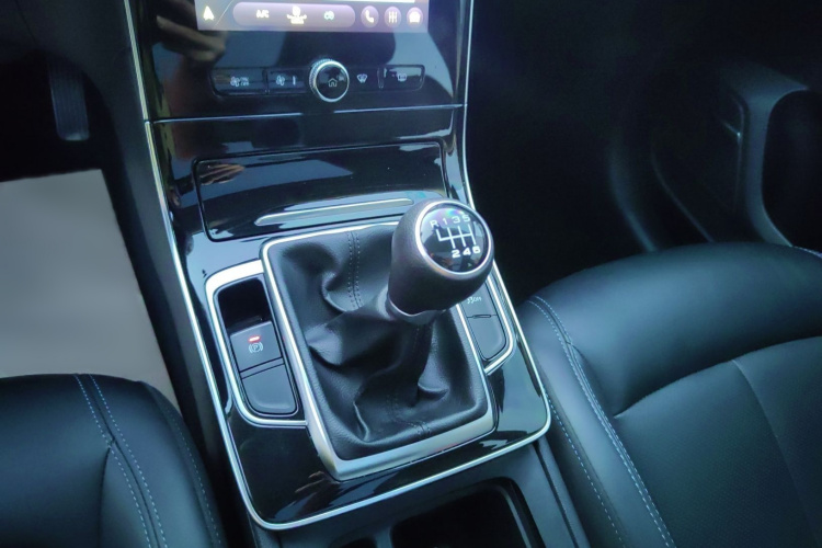 荣威RX5 2020款 PLUS 300TGI 手动Ali国潮豪华版局部细节18