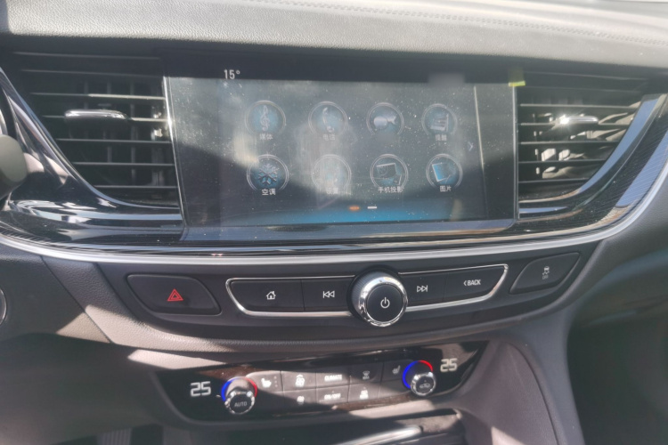 别克 君威 2019款 20T 豪华型 国VI局部细节16