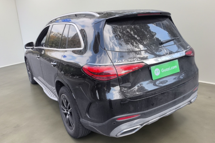 奔驰GLC 2025款 改款 GLC 260 L 4MATIC 豪华型车身外观5