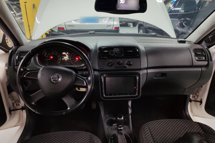 斯柯达 晶锐 2014款 1.6L 自动Sport版中控内饰7002