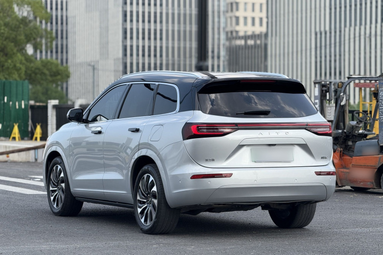 鸿蒙智行 问界M7 2024款 1.5T 后驱Plus版 5座车身外观6008