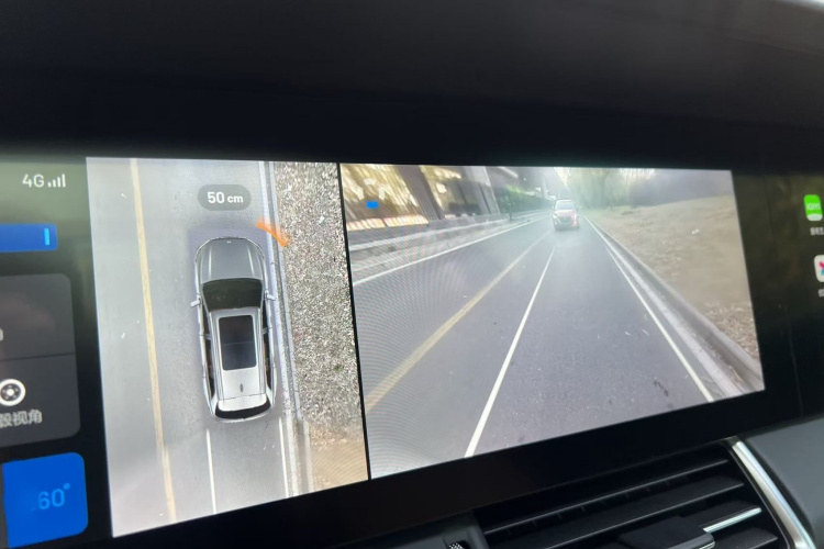 理想汽车 理想ONE 2021款 增程6座版中控内饰7010