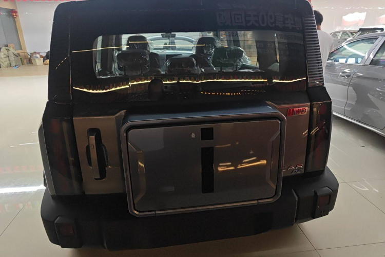 奇瑞iCAR 03 2024款 472km 四驱长续航版车身外观6