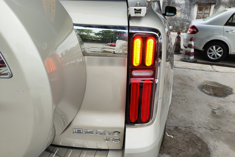 坦克500 2022款 3.0T 运动版 造境型 5座车身外观6006