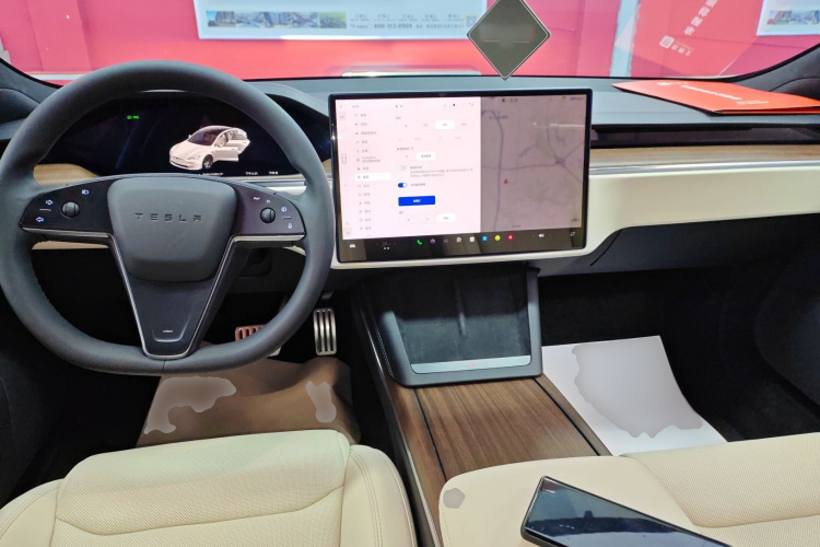 特斯拉 Model S 2023款 双电机全轮驱动版中控内饰12