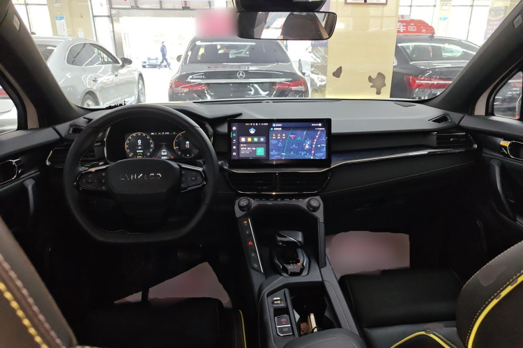 领克06 2023款 Remix 1.5T 劲Halo中控内饰12