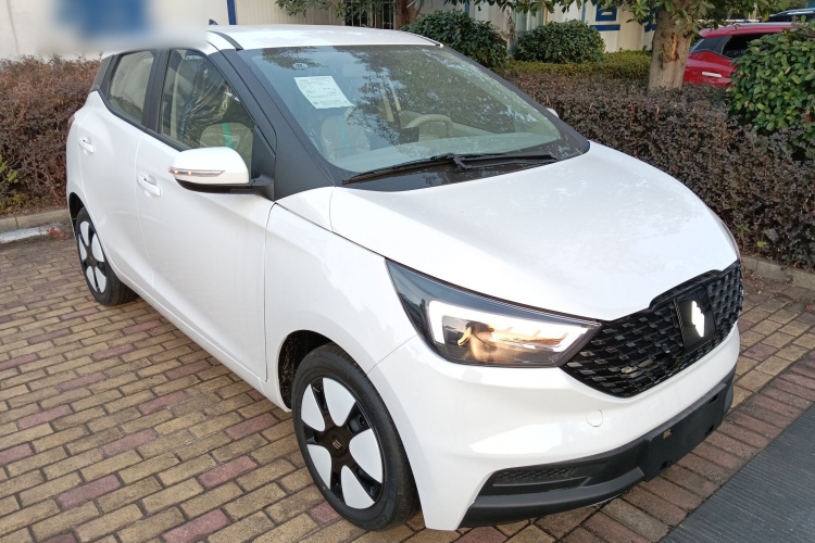 江铃集团新能源 易至EV3 2025款 Plus 330KM舒适型车身外观3