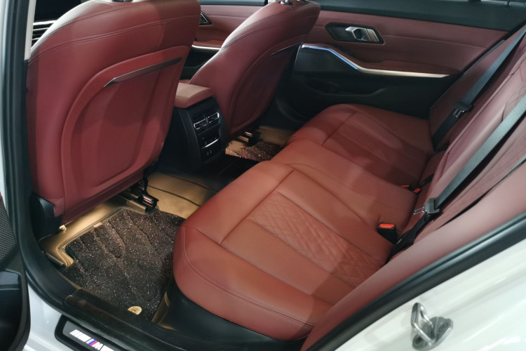 宝马3系 2023款 325Li M运动套装中控内饰7006