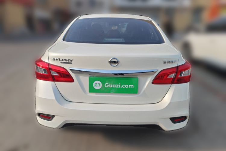 日产 轩逸 2022款 经典 1.6XE CVT舒适版车身外观6