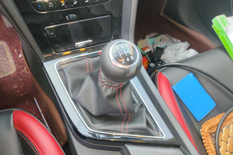 启辰D60 2018款 1.6L 手动智联精英版局部细节18