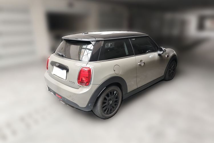 MINI 2018款 1.5T COOPER 经典派车身外观7