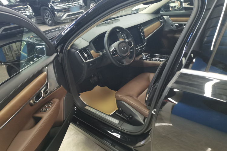 沃尔沃S90新能源 2019款 T8 E驱混动 智雅版 国V局部细节19