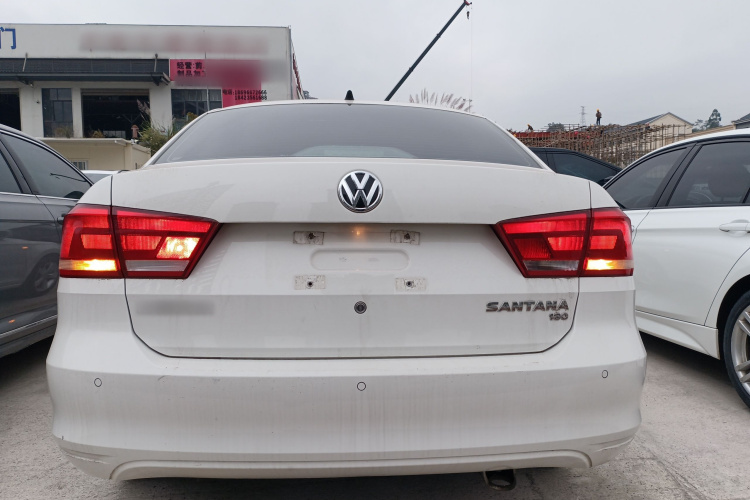 大众 桑塔纳 2015款 1.6L 自动舒适版车身外观6