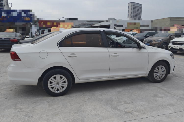 大众 桑塔纳 2016款 1.6L 手动风尚版车身外观6003