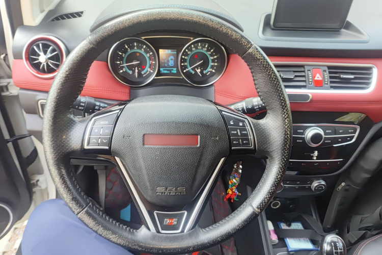 哈弗H1 2015款 1.5L 手动豪华型中控内饰13