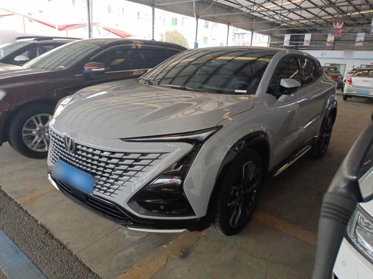 长安UNI-T 2023款 第二代 1.5T 尊贵型(2)