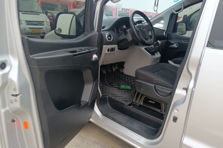 江淮瑞风 瑞风M3 2019款 PLUS 创客版 1.8L 豪华型中控内饰20