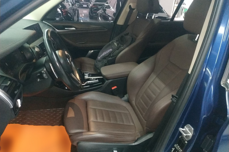 宝马X3 2021款 改款 xDrive28i M运动套装中控内饰19