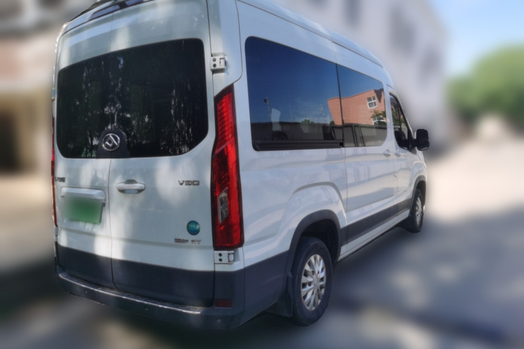 上汽大通MAXUS 新途V90 2019款 2.0T自动智多星后驱单胎长轴高顶7座车身外观6005